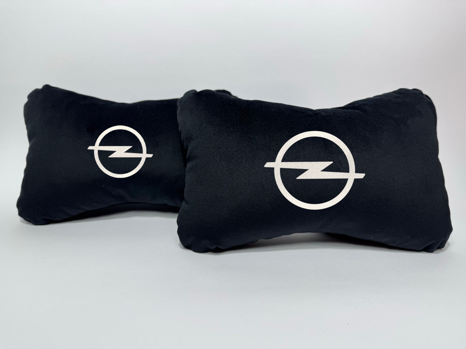 Χειροποίητα μαξιλάρια κεφαλιού OPEL LOGO - μαύρο σουέτ