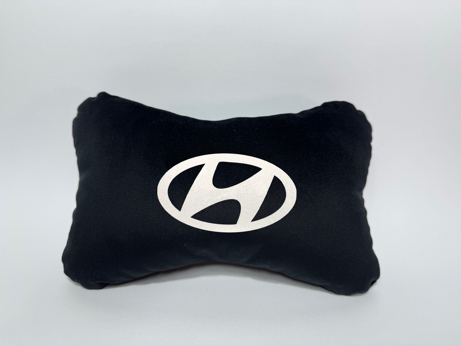Χειροποίητα μαξιλάρια κεφαλιού HYUNDAI MODEL 1 - μαύρο σουέτ