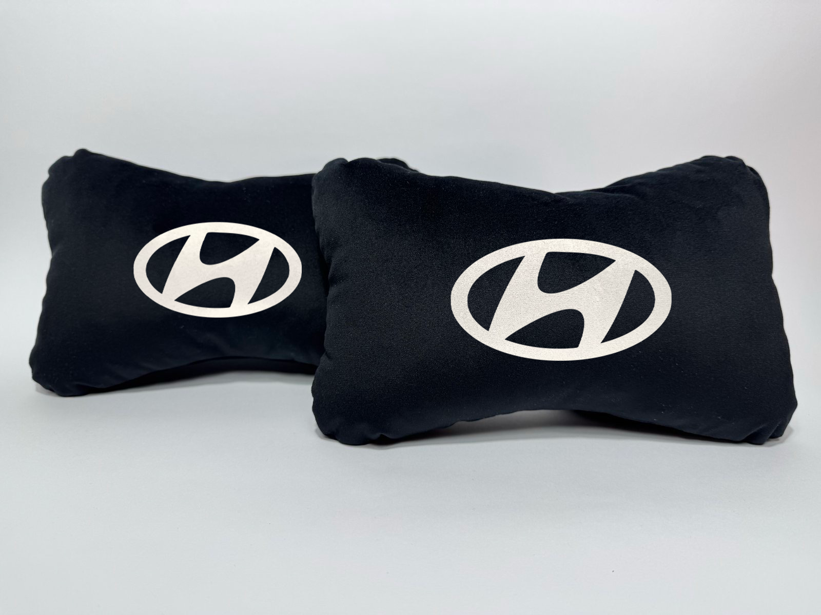Χειροποίητα μαξιλάρια κεφαλιού HYUNDAI MODEL 1 - μαύρο σουέτ