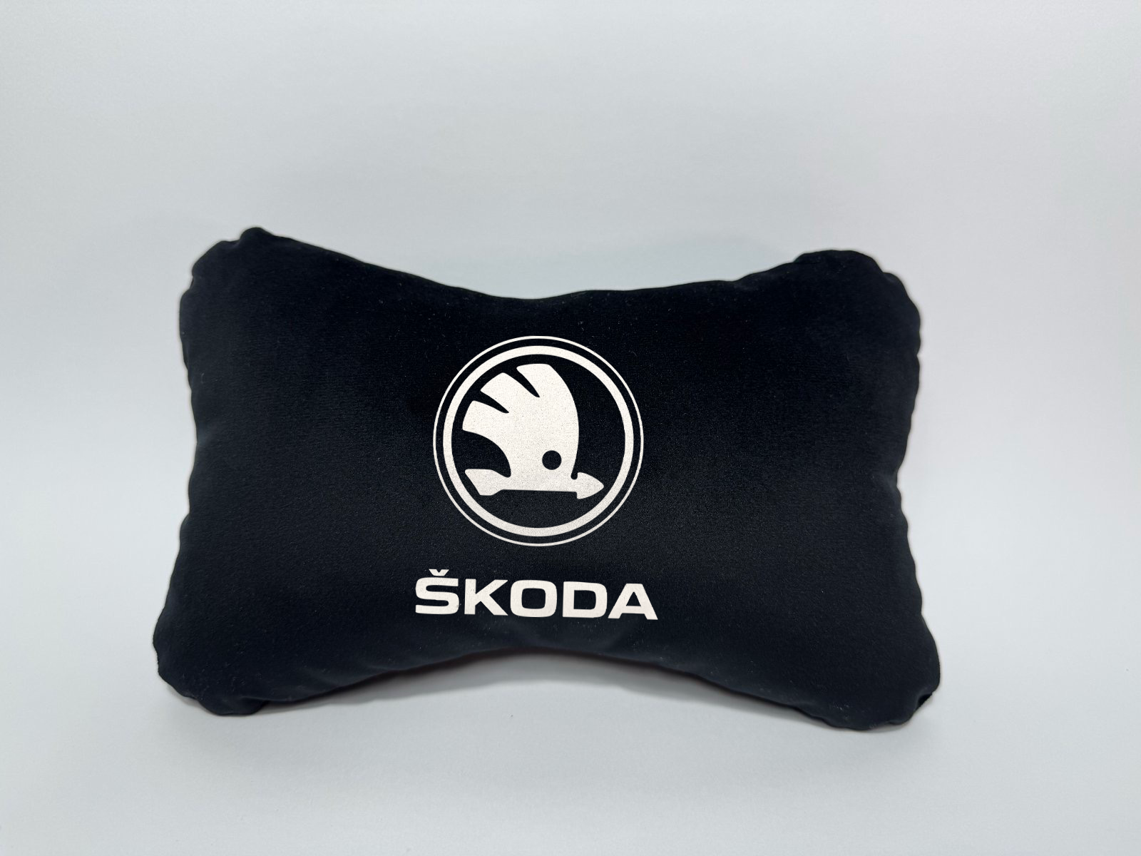 Χειροποίητα μαξιλάρια κεφαλιού SKODA - μαύρο σουέτ