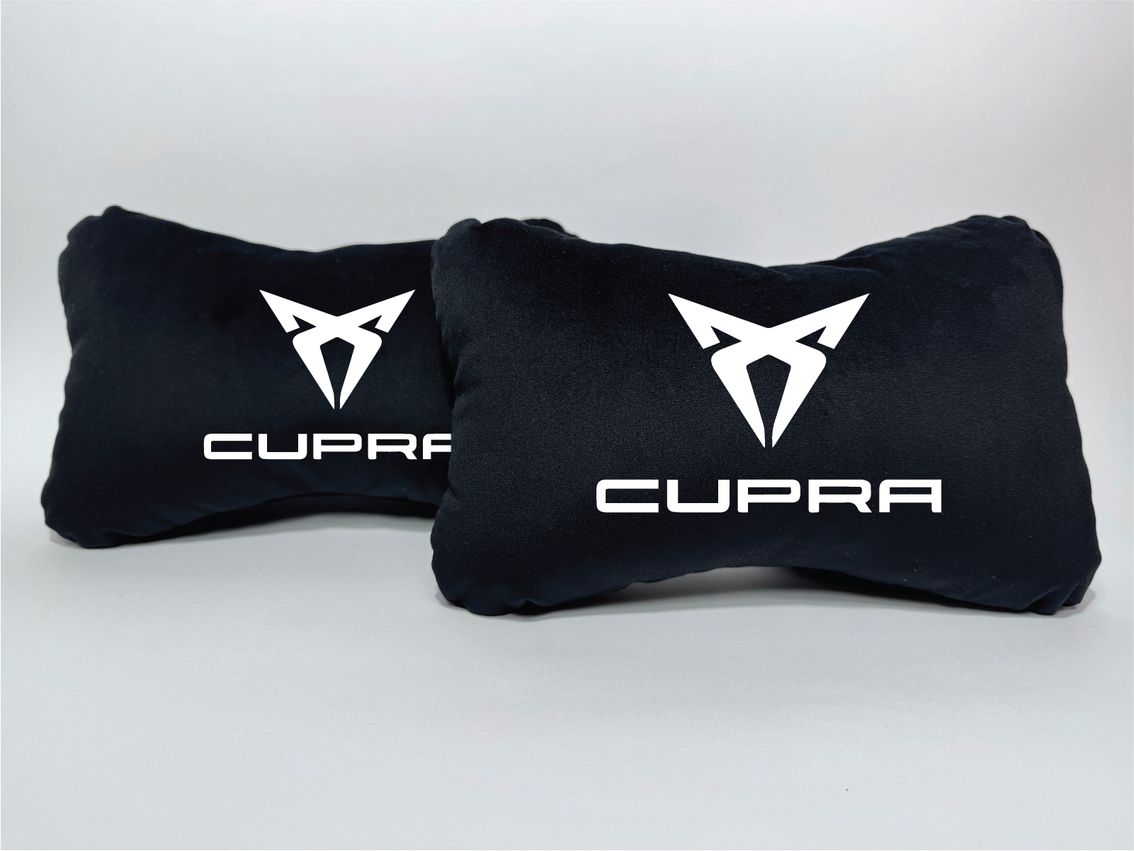 Χειροποίητα μαξιλάρια κεφαλιού SEAT CUPRA - μαύρο σουέτ