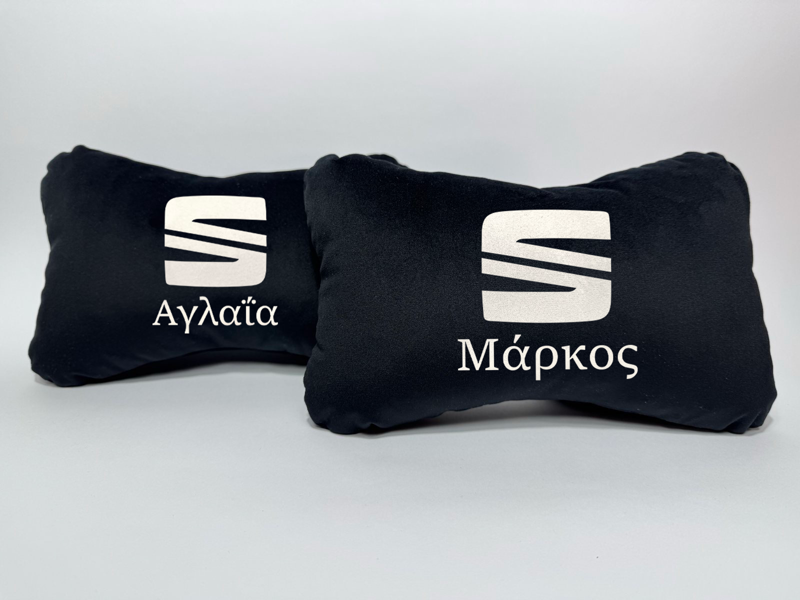 Χειροποίητα μαξιλάρια κεφαλιού SEAT - μαύρο σουέτ